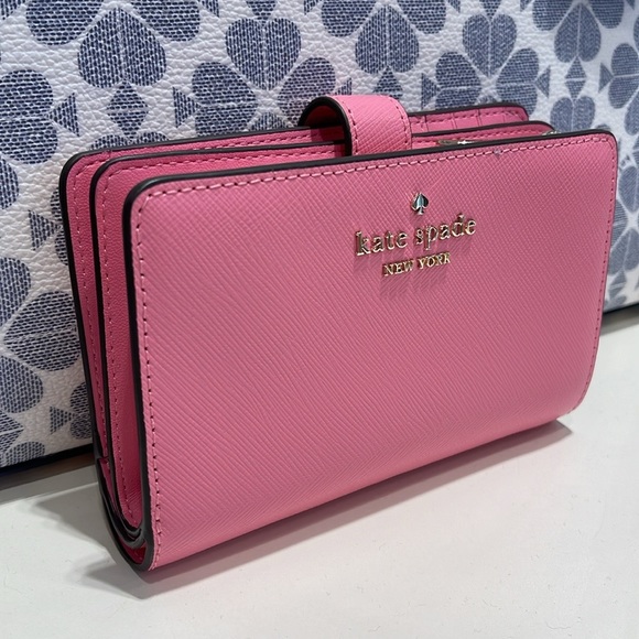 Kate Spade Madison Medium Compact Bifold Wallet
Blossom Pink
NWT - Picture 14 of 16